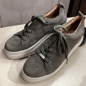 J/Slides Olive Suede Platform Sneakers‎ – Women's Size 8